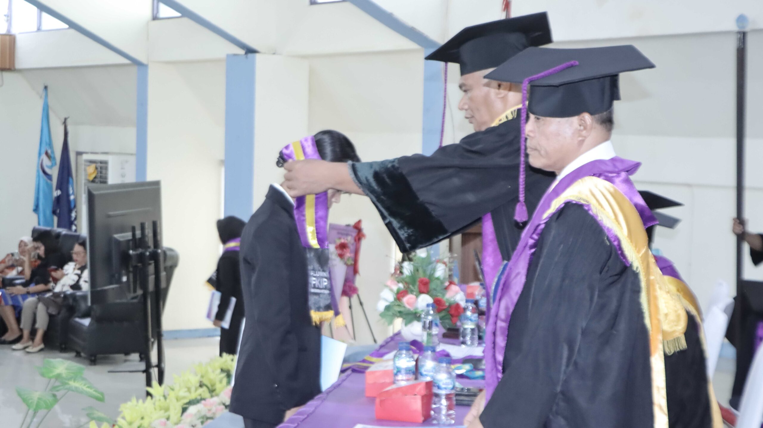 Pengukuhan dan Penggelaran Lulusan Sarjana FKIP Unpatti Periode Oktober Tahun 2025