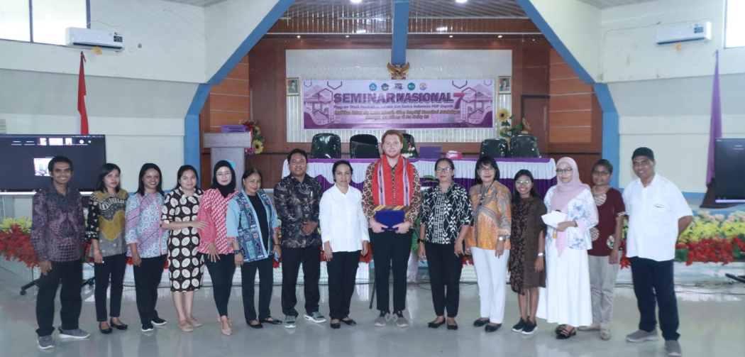 Seminar Nasional ke-7 PBSI FKIP Unpatti: Mengulas Tantangan dan Peluang Pendidikan Bahasa dan Sastra Indonesia dalam Perspektif Komunikasi Antarbudaya di Era Society 5.0